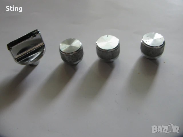 Hitachi trk 8180e ,  Копчета , Капак за Батерийния  отсек ,  Дръжка   ,  Оригинални, снимка 2 - Радиокасетофони, транзистори - 51131753