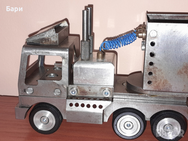 Метален модел на камион, снимка 4 - Колекции - 44647988