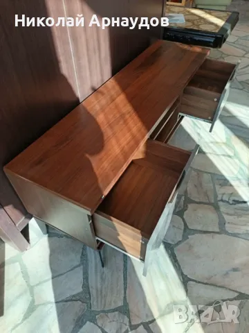 ТВ конзола Rivet, 150 x 40 x 52,5 см, орех/сив, снимка 9 - Шкафове - 49291068