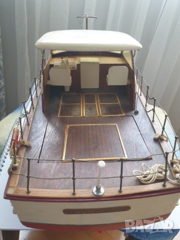 Модел на кораб Constellation 1966 година, снимка 13 - Колекции - 40974993