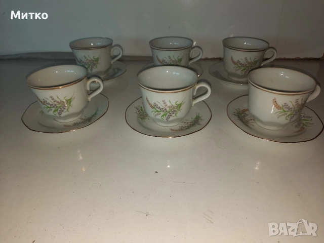 Ретро Български порцеланов сервиз за кафе, снимка 4 - Сервизи - 52802839