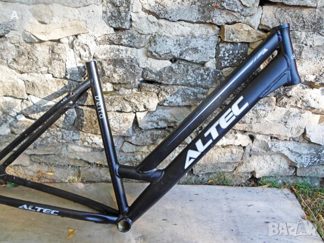 Дамска алуминиева рамка 28 цола, снимка 8 - Части за велосипеди - 34114174