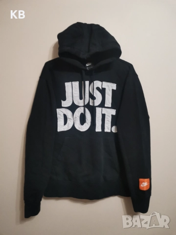 Nike Sweatshirt. 