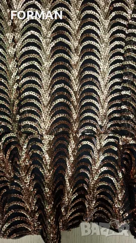 Черен топ с медно-златисти пайети, снимка 5 - Корсети, бюстиета, топове - 50088269