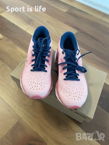 Дамски обувки за бягане Mizuno Wave Sky 6, 38 EU, снимка 2 - Маратонки - 41961286