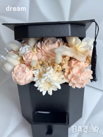 Букети от соеви свещи за абитуриенти и абсолвенти, снимка 6 - Подаръци за жени - 49943421