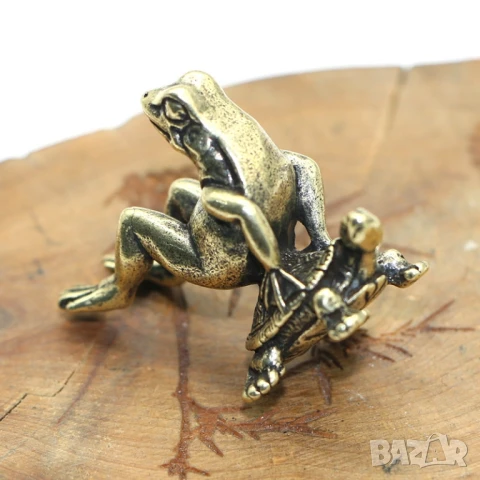 🐢 Мини бронзова статуетка "Жабата и костенурката" – уникална декорация с артистичен замисъл, снимка 2 - Декорация за дома - 51258841