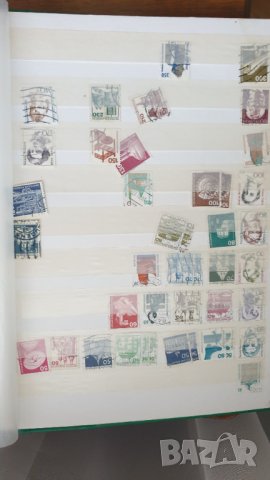 Класьор за марки с 30 листа/60страници+1030марки, снимка 4 - Филателия - 41757781