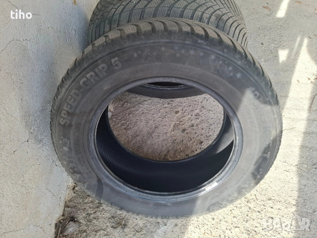 Зимни гуми Semperit 195/65/15, снимка 3 - Гуми и джанти - 52144616
