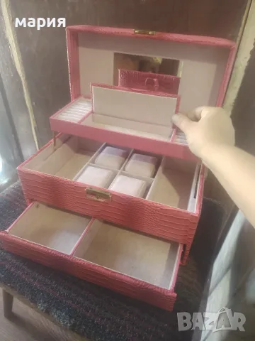 Продавам куфар за бижута , снимка 3 - Куфари - 55707370
