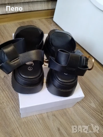 Сандали на платформа , снимка 2 - Сандали - 50584217