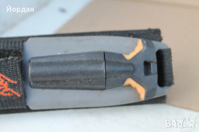 Нож за оцеляване с огниво ''GERBER'' на Bear Grylls, снимка 3 - Ножове - 47270408