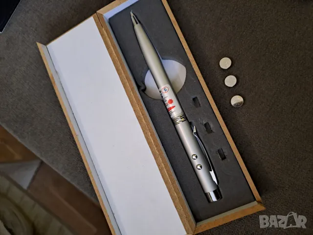 Химикалка показалка лазер в дървена кутия, снимка 3 - Колекции - 49719717