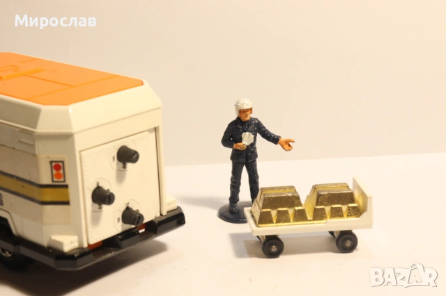 МАТCHBOX ИНКАСО МОДЕЛ КОЛИЧКА КАМИОН, снимка 6 - Колекции - 53537314