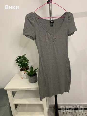 Рокля в размер S/M, снимка 4 - Рокли - 47301654