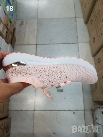 Обувки, снимка 2 - Дамски ежедневни обувки - 41557220