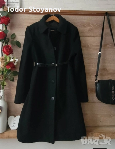 Черно палто с пухкава яка, снимка 3 - Палта, манта - 52866245