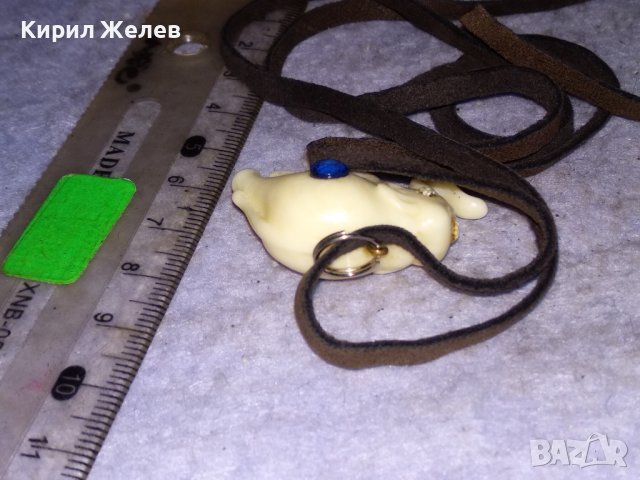 АРТ МЕДАЛЬОН СЛОНЧЕ от НАТУРАЛЕН КАМЪК МЛЕЧЕН БЯЛ ОПАЛ с БЯЛ и СИН ЦИРКОН с ШНУРЧЕ от ВЕЛУР 21417, снимка 8 - Колиета, медальони, синджири - 41483578