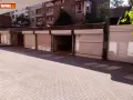 Център, голям гараж, свободен , снимка 1