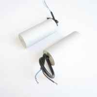 Работен кондензатор 420V/470V 70uF с кабел, снимка 1 - Друга електроника - 42545051
