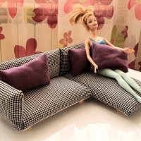 диван за кукли Барби, обзавеждане подходящо за къща за кукли, снимка 4 - Кукли - 44238087