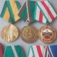 Военни медали. Лот. БНА. Орден. Медал. За заслуги. , снимка 4 - Антикварни и старинни предмети - 44417563