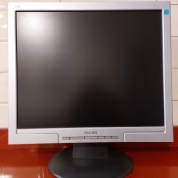 Монитор 17 inch Philips LCD, снимка 1 - Монитори - 41578136