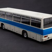 Умален модел на автобус Ikarus-256, в мащаб 1:43, снимка 4 - Колекции - 35981600