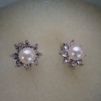 кутийка за бижута с перли и oбеци, снимка 3 - Подаръци за жени - 36965044