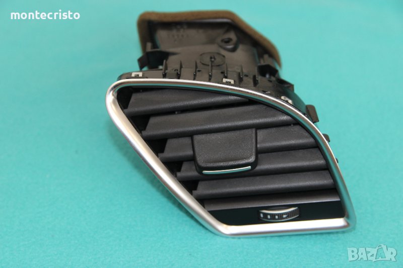 Дясна странична розетка Audi A4 B8 (2007-2015г.) десен въздуховод / 8T1 820 902 G / 8T1820902G , снимка 1