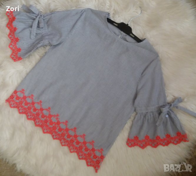 УНИКАЛНА риза в ситно синьо-бяло райе с английска бродерия в неоново розов цвят, снимка 1