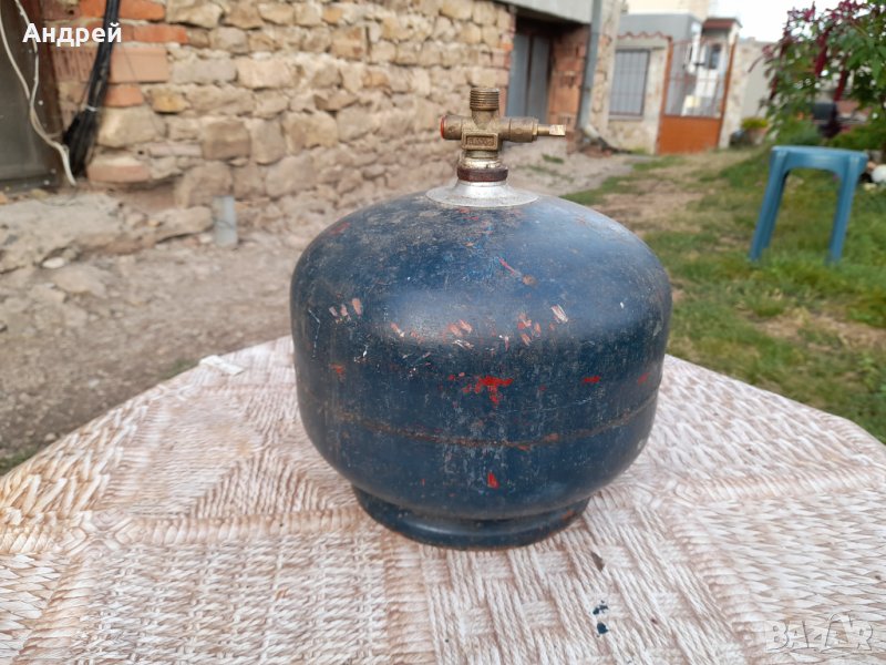 Стара туристическа газова бутилка, снимка 1