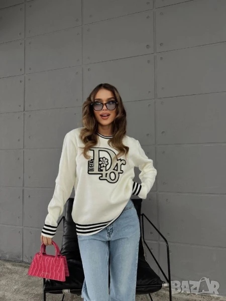 много меки блузи от фино плетиво и бродирано лого christian dior , снимка 1