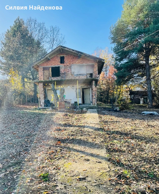 Продавам къща с.Нови хан кв.Побит камък, снимка 1