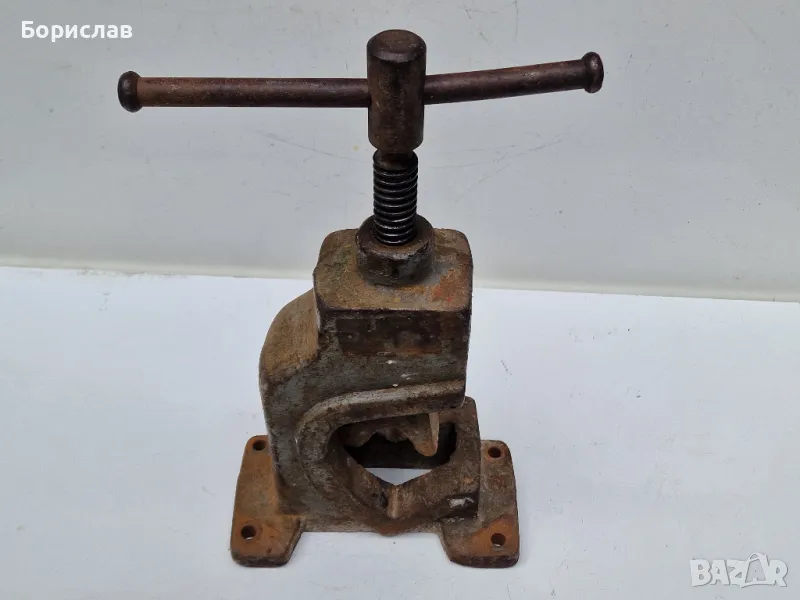 Тръбно менгеме, снимка 1