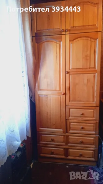 Двукрилен чамов гардероб с надстройка, снимка 1