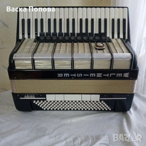 Акордеон  Weltmeister Amigo 120 баса., снимка 2 - Акордеони - 53294516