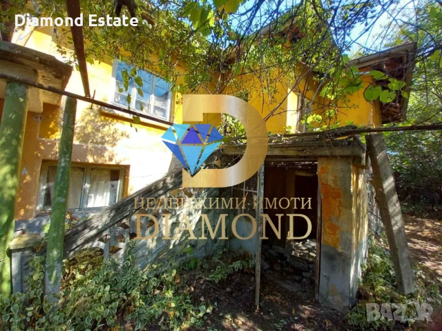 Двуетажна къща в село Навъсен, общ. Симеоновград, снимка 2 - Къщи - 51284327