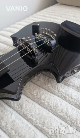 Zeta Violin 5 Strings Цигулка Зета 5 Струни Отлично Състояние Без Бартери Цена в Евро