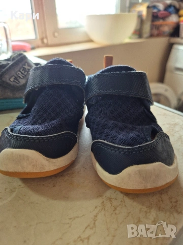 Обувки Декатлон 22,23номер за момче, снимка 12 - Детски обувки - 53593344