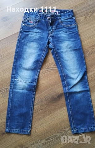 ПОДАРЯВАМ свежарски детски дънки, размер 140-146, 9-10г.