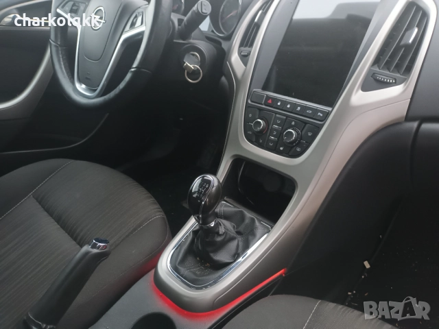 Продавам опел астра 1.7цдти 2012г , снимка 4 - Автомобили и джипове - 52917055