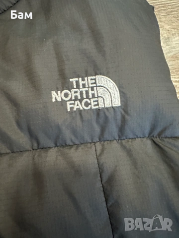 Оригинален мъжки пухен елек The North Face 550 размер ХЛ, снимка 2 - Якета - 53649811