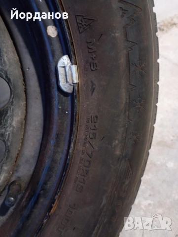 Зимни гуми за джип Dunlop Winter Sport 5 SUV 215/70/16 с джанти 5х114.3, снимка 3 - Гуми и джанти - 51457944