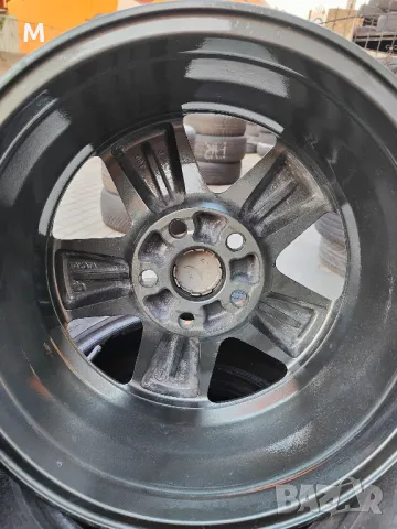 Тойота Рав 4 , снимка 8 - Гуми и джанти - 47335726