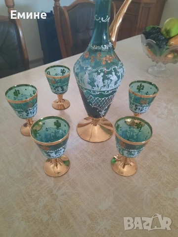 Комплект 6 Чаши и гарафа от Италия ръчно рисувани , снимка 6 - Антикварни и старинни предмети - 53663916