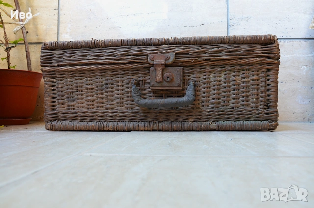 Винтидж ръчно изработен куфар от ракита от началото на 20 век, снимка 2 - Градински мебели, декорация  - 53814445