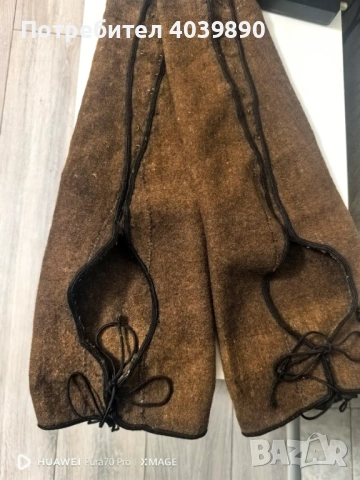 Много стари навуща и калцуни от тракийска носия , снимка 3 - Антикварни и старинни предмети - 53659354