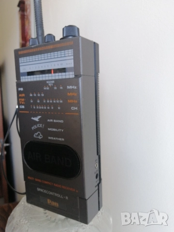 Летищно радио Pan International, снимка 3 - Радиокасетофони, транзистори - 52105378