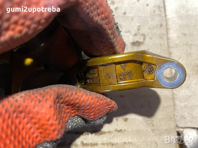 Скоба Петичка Разпределителен Вал 9481052801R Porsche Cayenne 957 4,8I V8 385ps 2007, снимка 2 - Части - 50792678